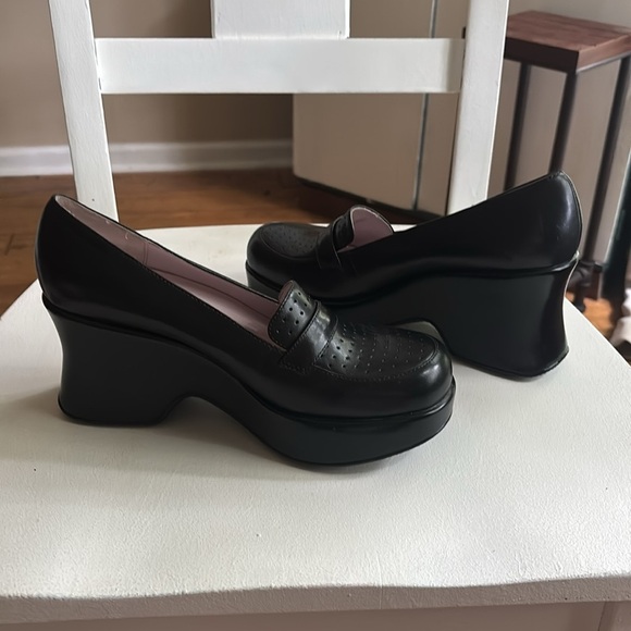 Guess Black Perforated Loafers - Picture 5 of 8